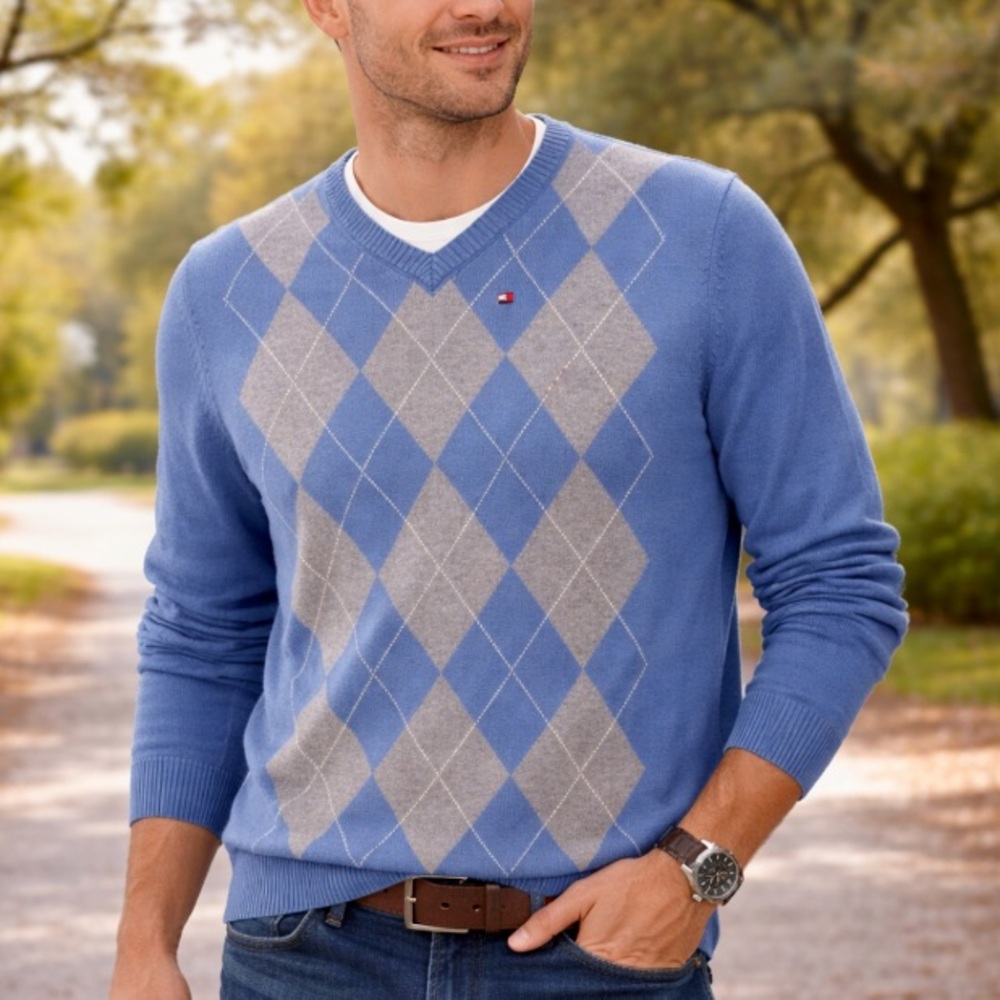 Men’s large Tommy Hilfiger blue and grey argyle sweater